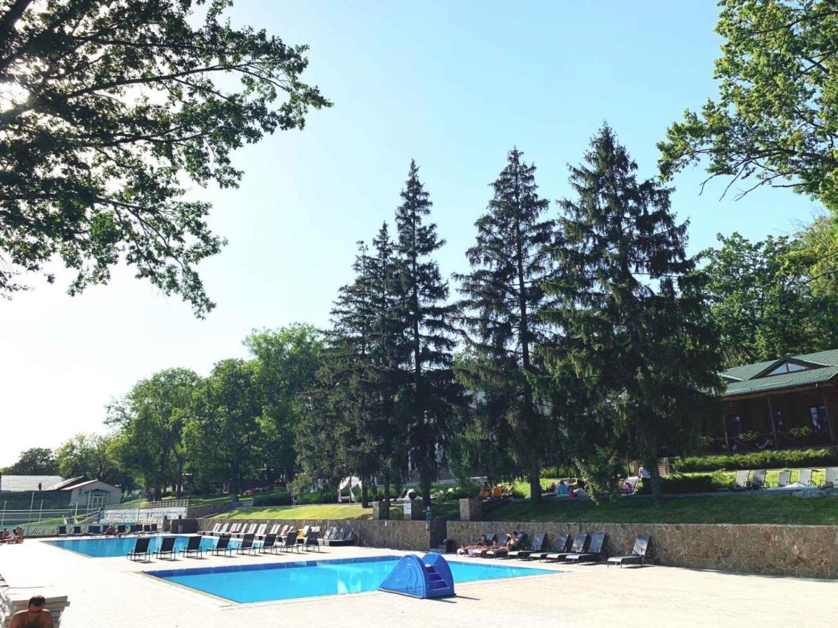 Park Rost Club Hotell Zadonets'ke Exteriör bild
